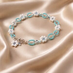 ✨ Boho Chic • Minimalist Daisy Bracelet • Adjustable Handmade Jewelry ✨Dreamy